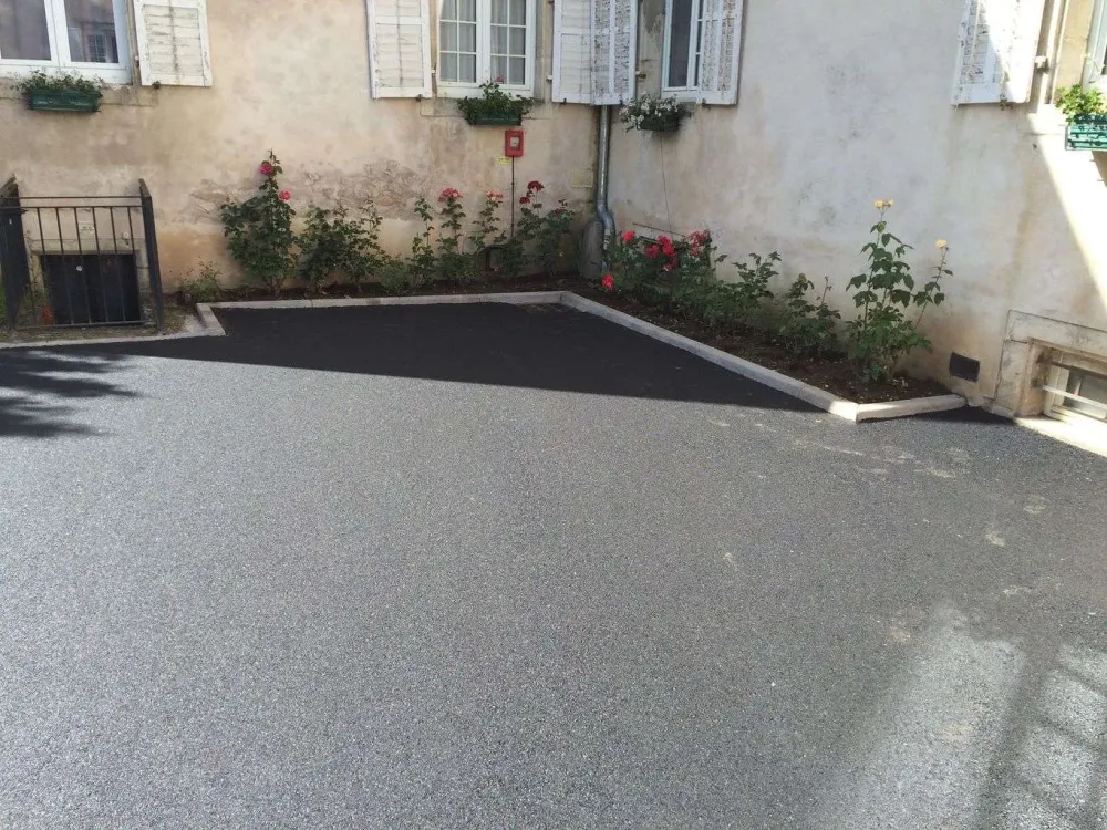 Réalisation d’une entrée enrobée privative (7)